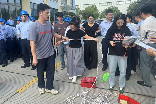 筑牢安全防線！奇億金屬開展全員安全消防實戰(zhàn)培訓(xùn) 圖4